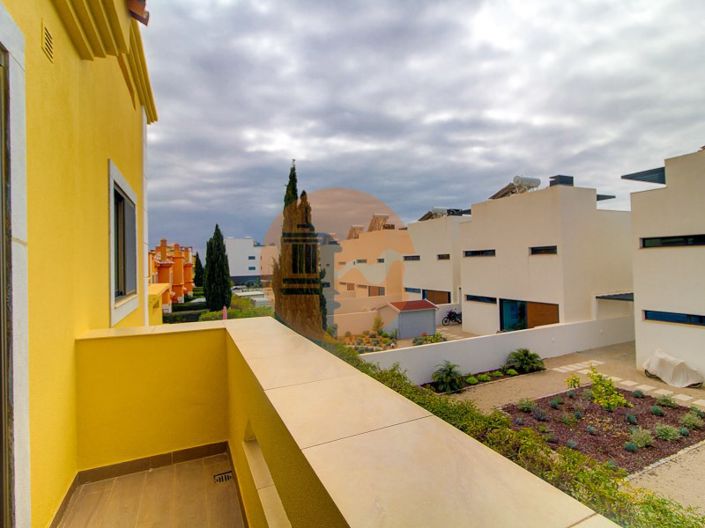 Image No.41-3 Bed House for sale