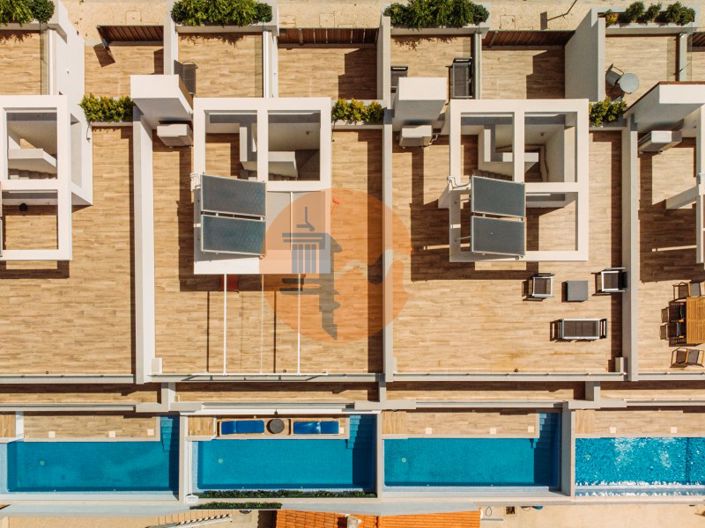 Image No.25-3 Bed House for sale