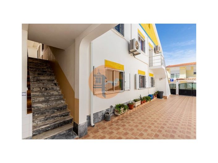 Image No.5-Propriété de 12 chambres à vendre à Vila Real de Santo António