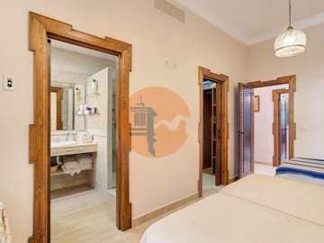 id78547d01-0000-0500-0000-000013429ab8