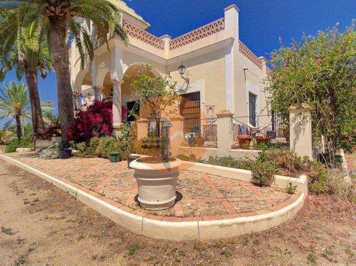 Image No.52-4 Bed House for sale