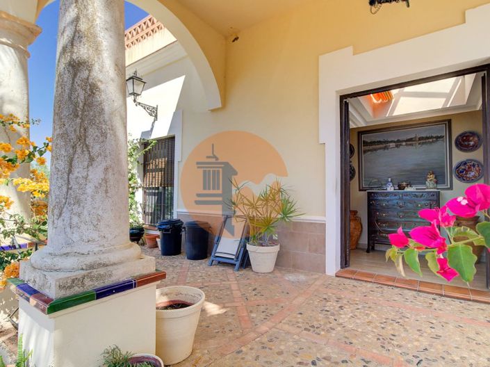 Image No.8-4 Bed House for sale