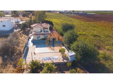 id8d417701-0000-0500-0000-000013d02e40