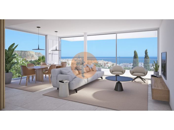 Image No.8-3 Bed House for sale