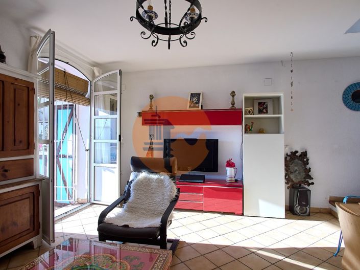 Image No.8-3 Bed House for sale