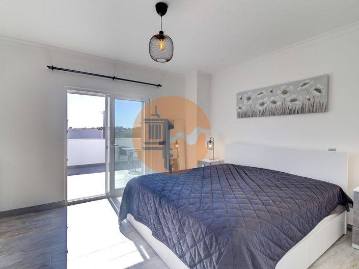 Image No.25-4 Bed House for sale