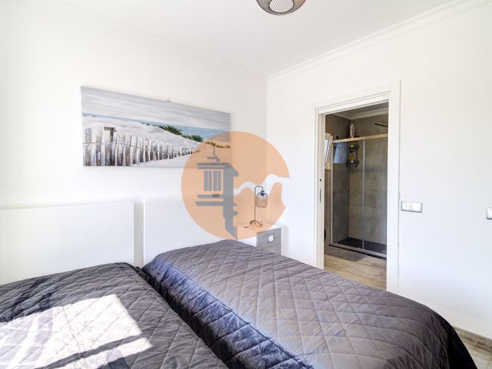 Image No.31-4 Bed House for sale