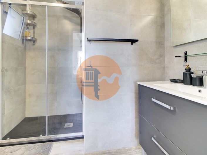 Image No.32-4 Bed House for sale