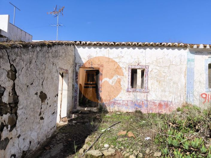 Image No.22-1 Bed House for sale