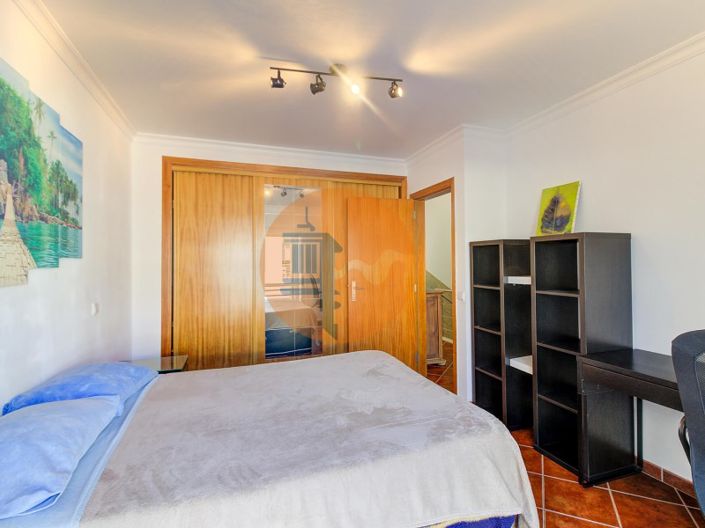 Image No.31-4 Bed House for sale