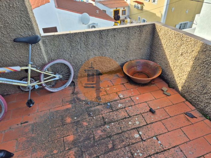 Image No.18-3 Bed House for sale