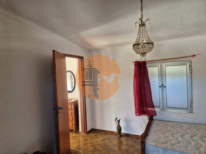 Image No.19-3 Bed House for sale