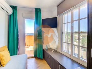 idc2549c01-0000-0500-0000-000015b80cb5