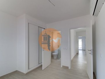 id01039b01-0000-0500-0000-000015f53dce