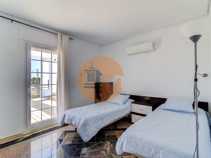 Image No.50-Maison de 5 chambres à vendre à Isla Cristina