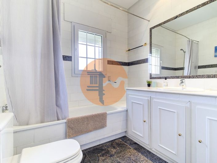 Image No.60-Maison de 5 chambres à vendre à Isla Cristina