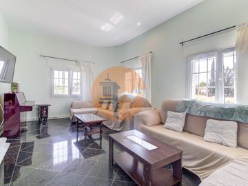 idc13c9501-0000-0500-0000-0000167bfbb1