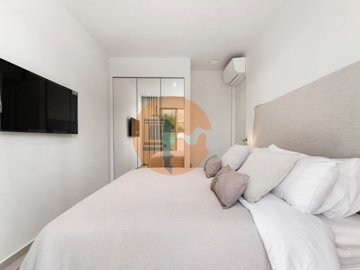 id13359701-0000-0500-0000-0000153dad24