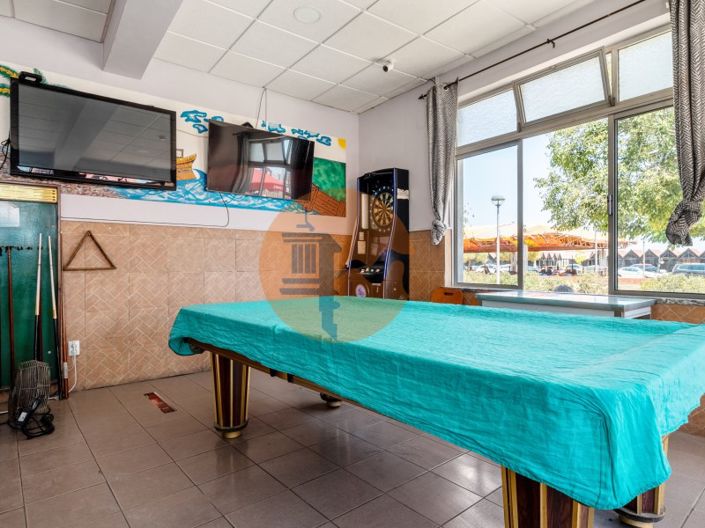 Image No.11-Bar for sale