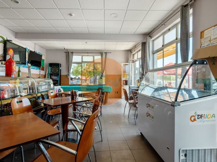 Image No.17-Bar for sale