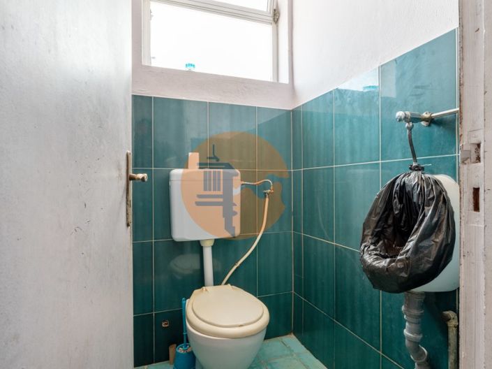 Image No.19-Bar for sale