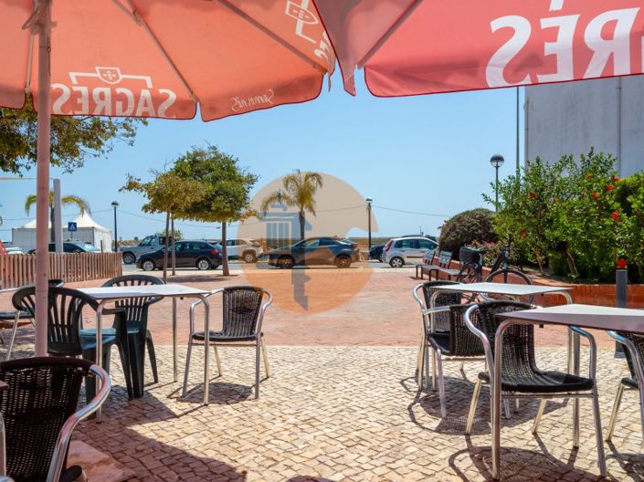 Image No.25-Bar for sale