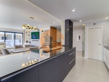 id0ad9a401-0000-0500-0000-00001736fbdb