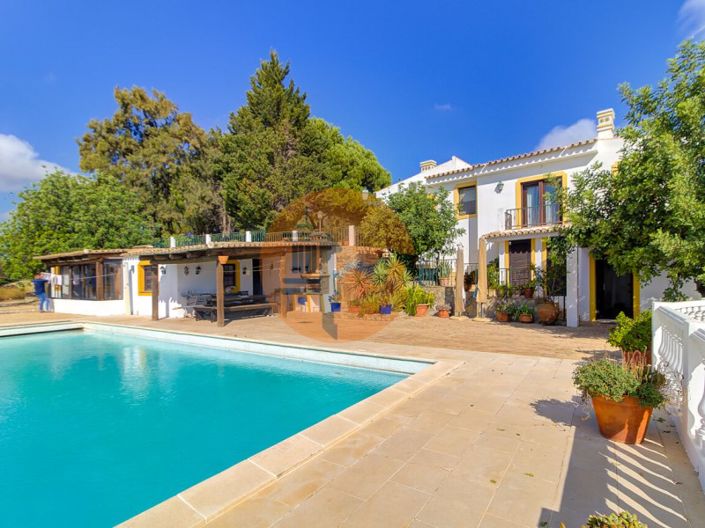 Image No.2-Maison de 4 chambres à vendre à Faro City