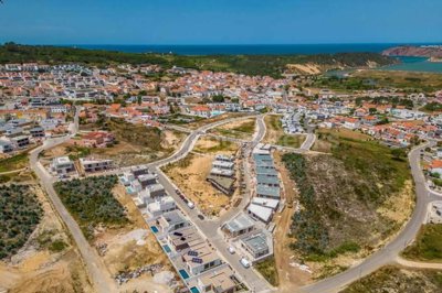 46f2db50-b362-3073-4ae8-b86f0e06743d