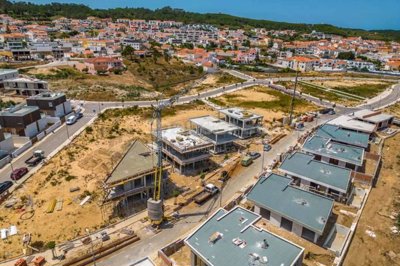 badd33c6-de2e-3053-923e-3677a1804c35