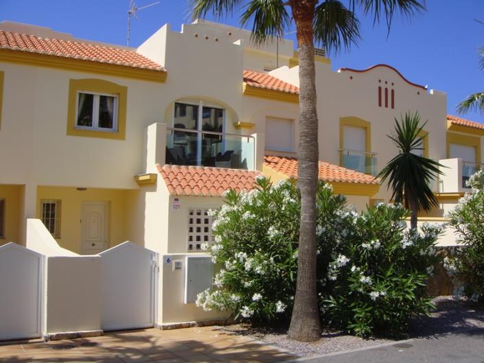 Image No.3-5 Bed Townhouse for sale