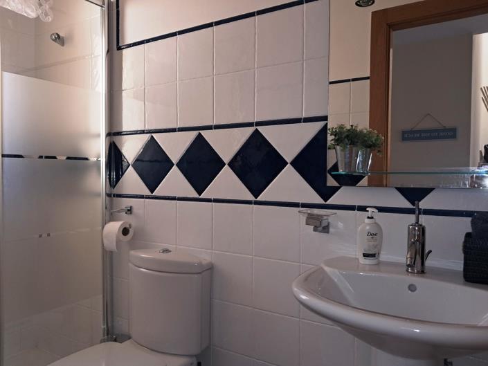 Image No.17-5 Bed Townhouse for sale