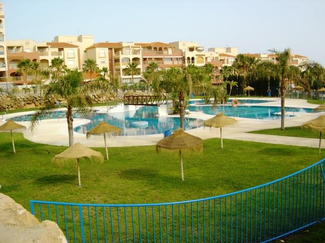 Image No.35-5 Bed Townhouse for sale