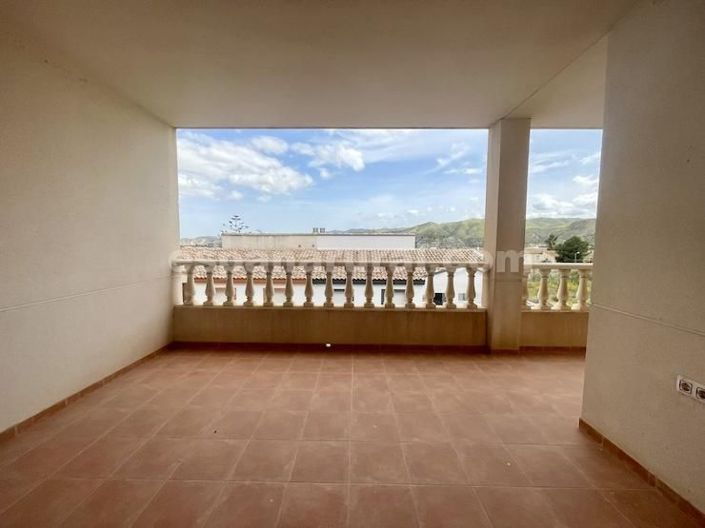 Image No.14-3 Bed Apartment for sale