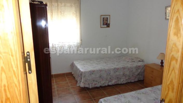 Image No.12-2 Bed Villa for sale