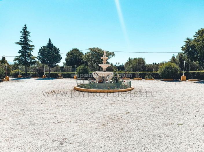 Image No.2-5 Bed Villa for sale