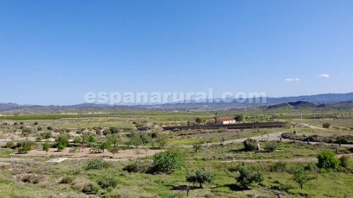 Image No.17-3 Bed Villa for sale