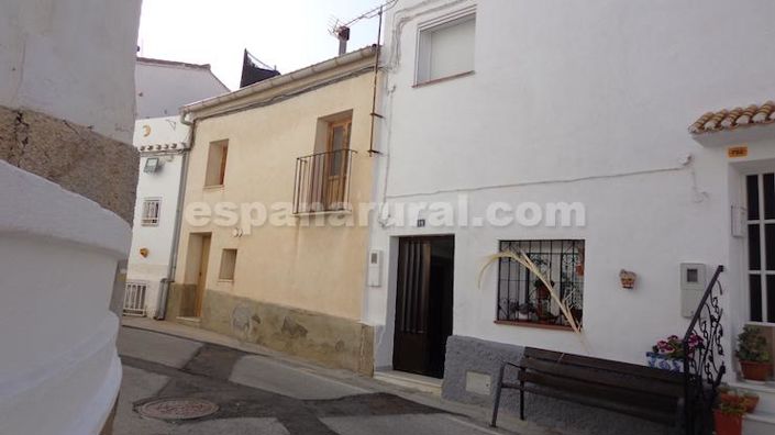 Image No.2-Maison de village de 2 chambres à vendre à Serón