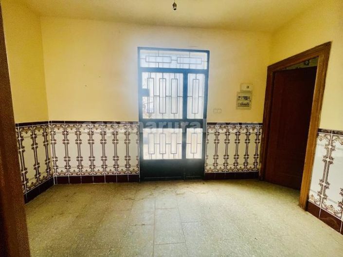 Image No.15-6 Bed Villa for sale