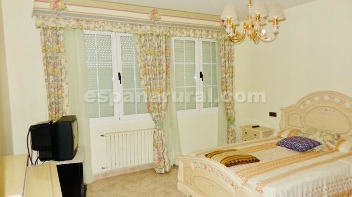 Image No.10-Maison de village de 6 chambres à vendre à Lúcar