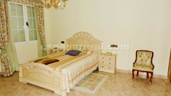 Image No.8-Maison de village de 6 chambres à vendre à Lúcar