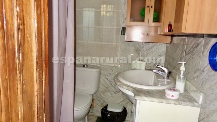 Image No.5-2 Bed Country House for sale