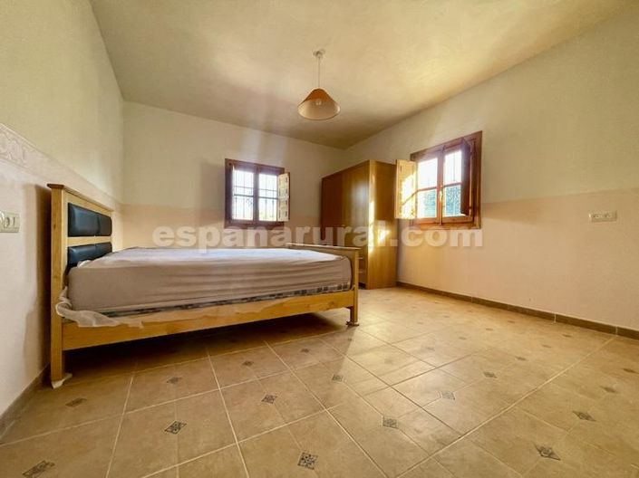 Image No.25-Maison de campagne de 6 chambres à vendre à Almeria