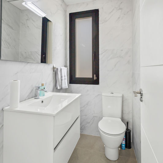 Image No.5-Villa de 4 chambres à vendre à Alicante