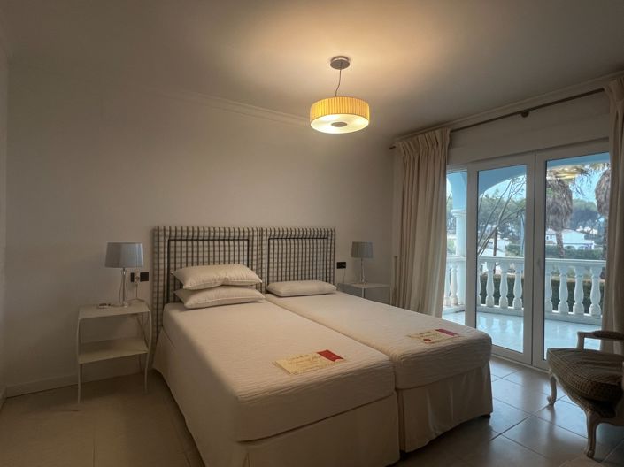 Image No.12-2 Bed Apartment for sale