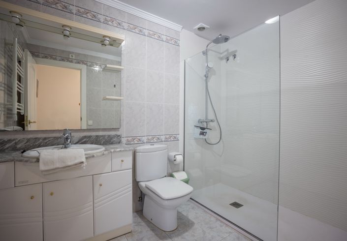 Image No.17-2 Bed Apartment for sale