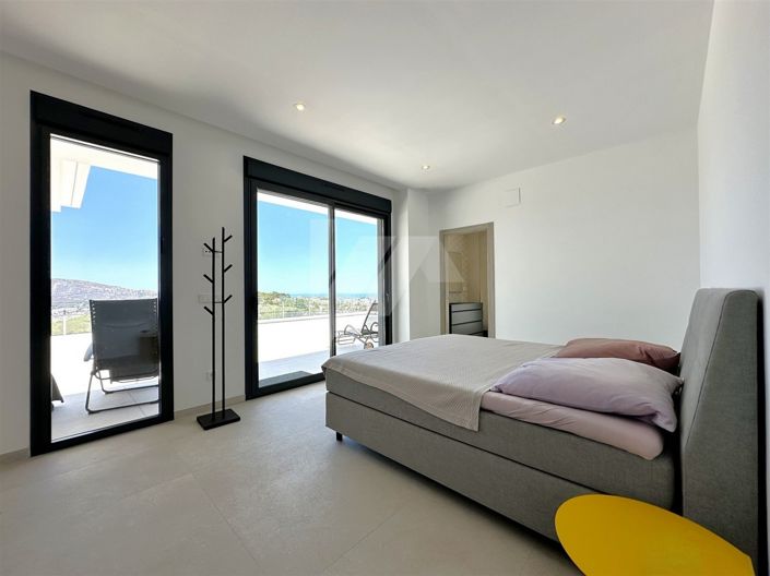 Image No.21-4 Bed Villa for sale