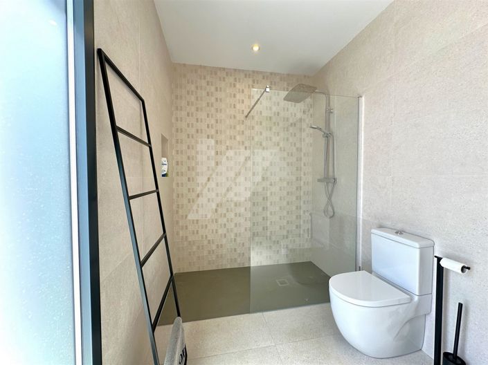 Image No.23-4 Bed Villa for sale