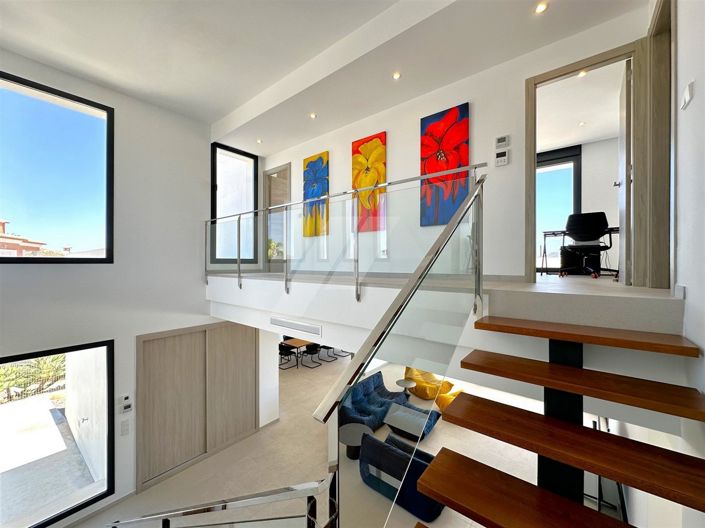 Image No.27-4 Bed Villa for sale