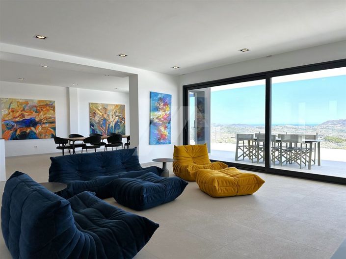 Image No.8-4 Bed Villa for sale